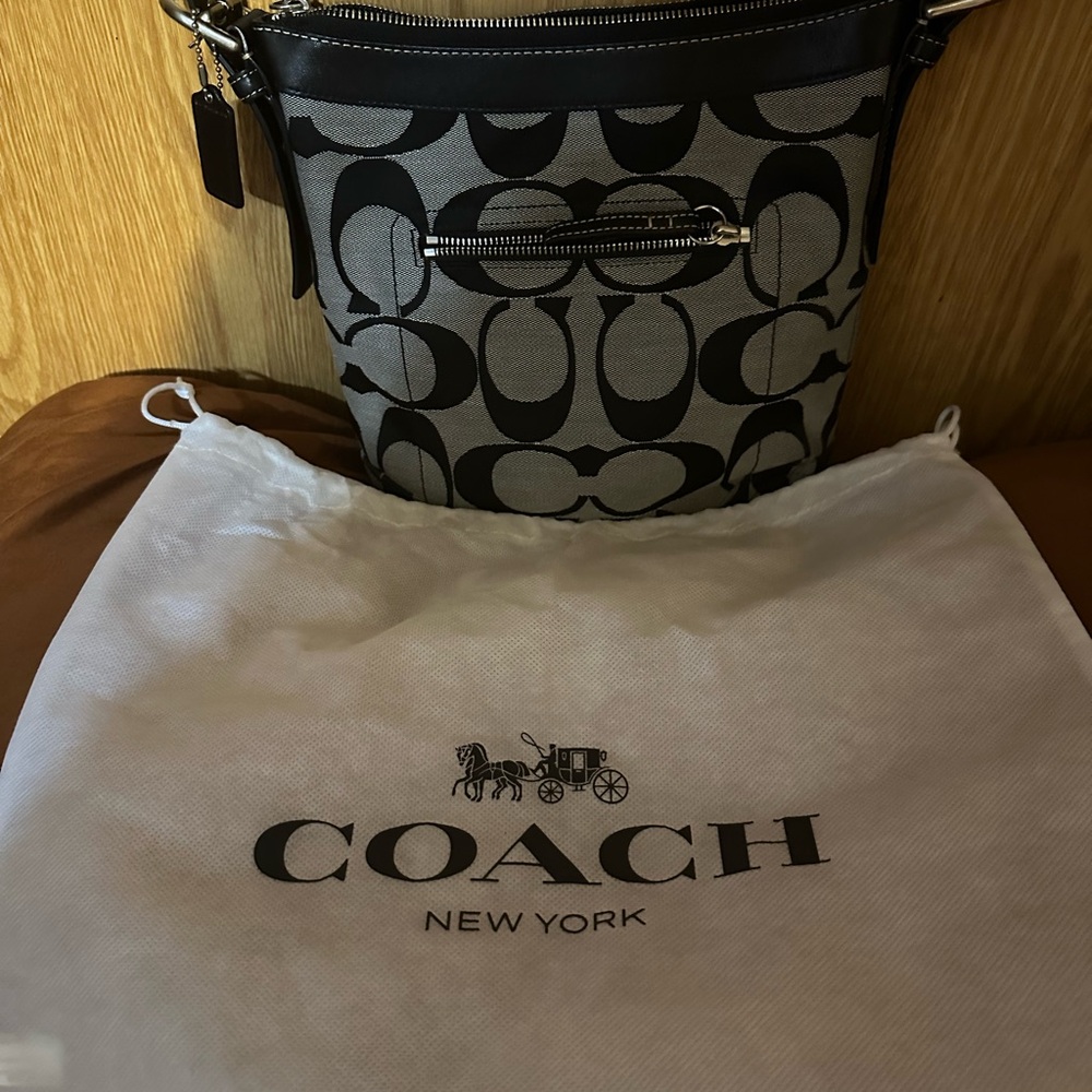 Coach Black and Cream Crossbody Bag 2008 - Picture 6 of 7